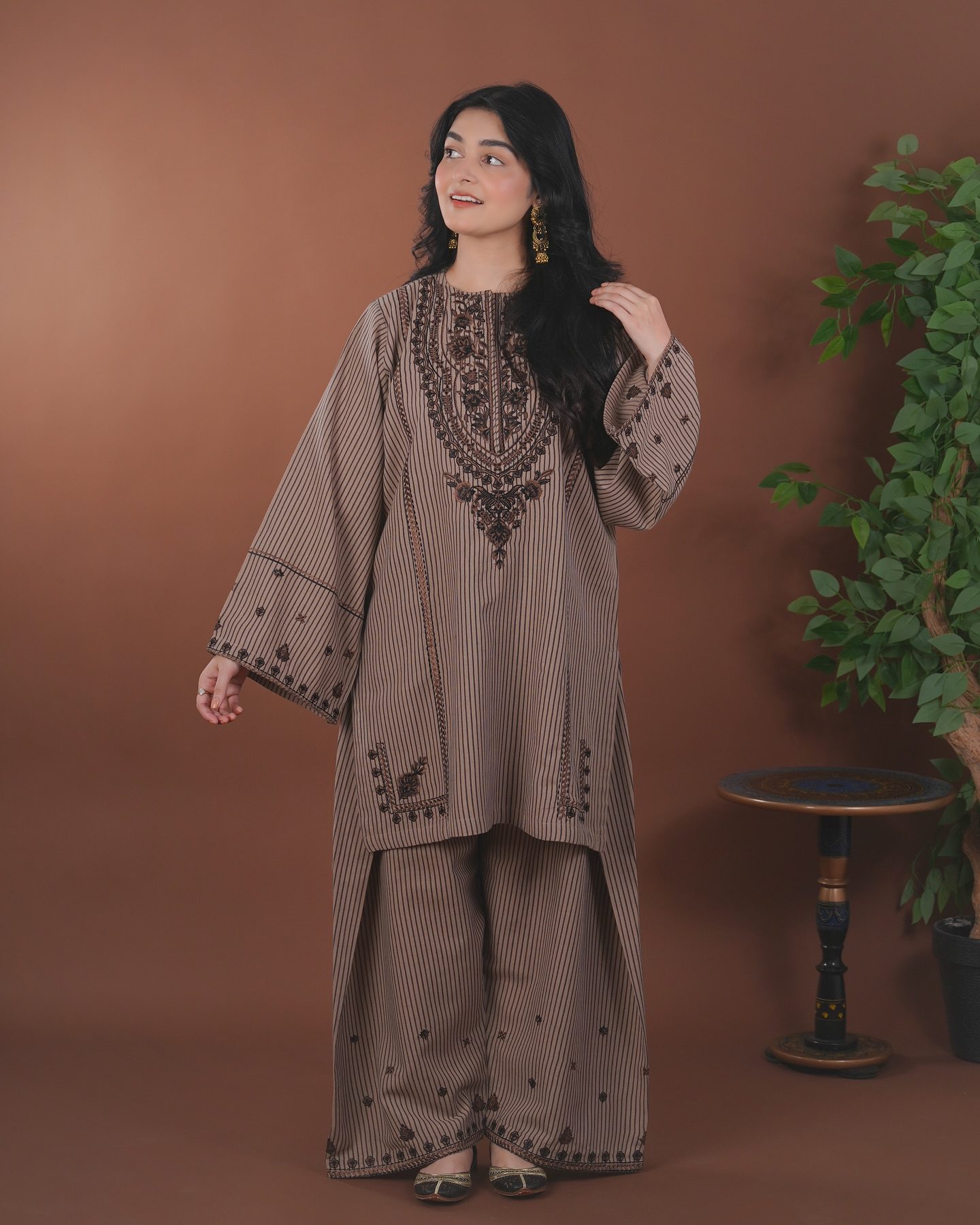 Farshi salwar two pis